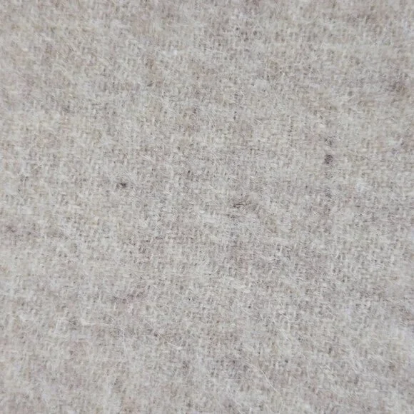 NWOT Wilfred Wool Triangle Scarf Aritzia - Picture 6 of 16